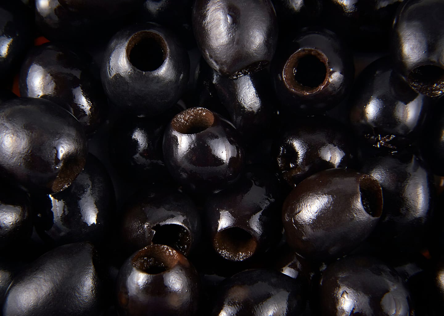 DOYPACK PITTED BLACK OLIVES