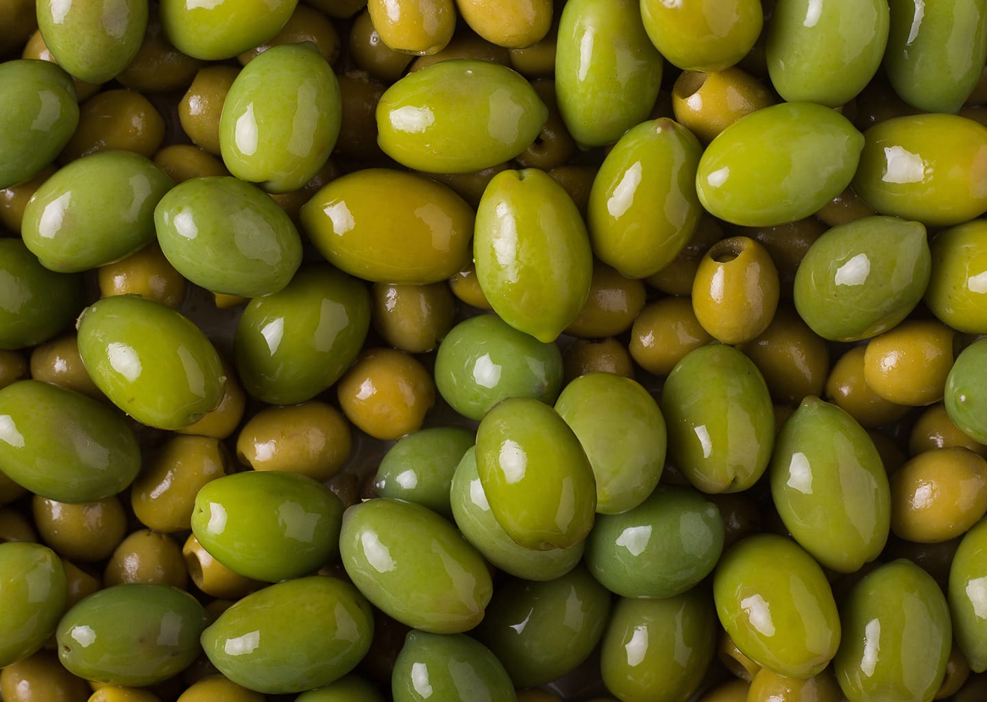 GIANT WHOLE GREEN OLIVES 